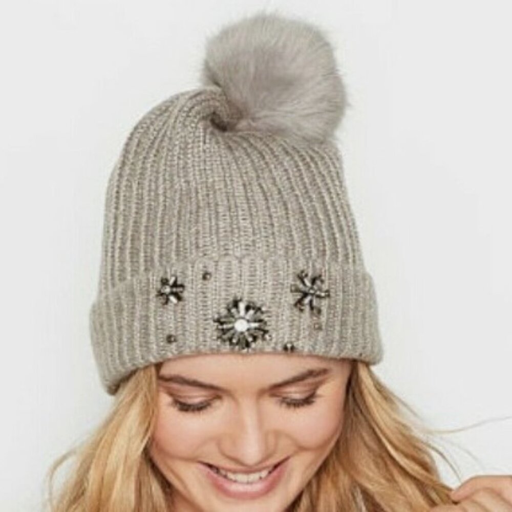 New Victoria's Secret Hat Snowflake Sparkle Gray Pom Pom Jewels Beanie Glam NWT